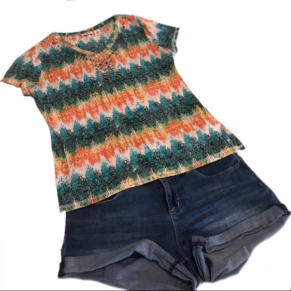 Cato Green & Orange Embellished Short Sleeve T-Shirt Size Medium - Picture 1 of 8